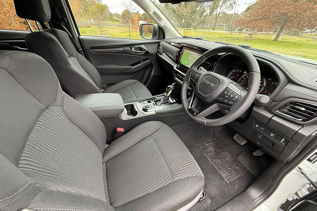 2025 Isuzu MU-X LS-U