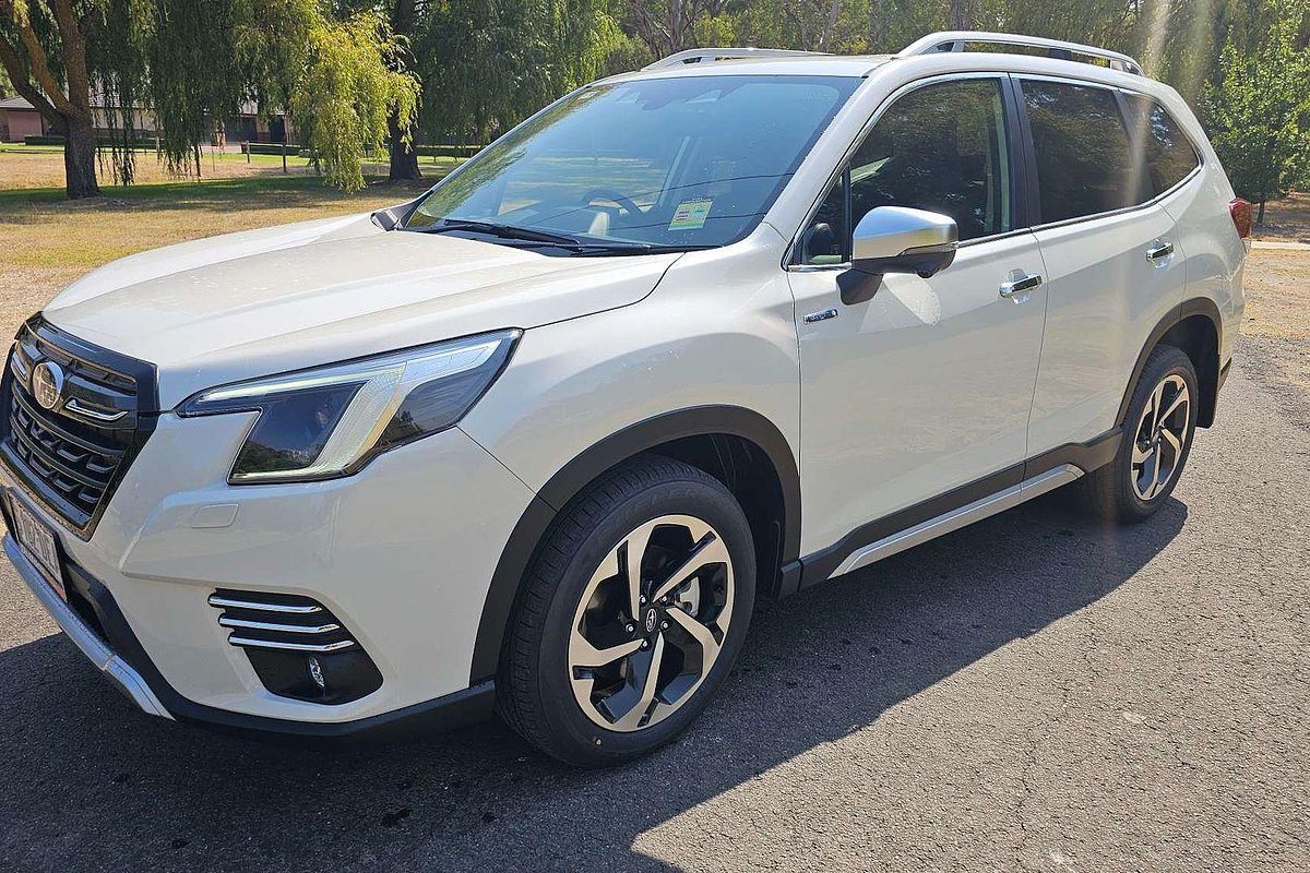 2024 Subaru Forester Hybrid S S5