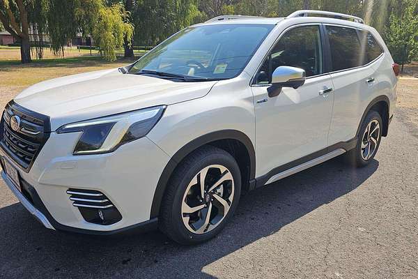 2024 Subaru Forester Hybrid S S5