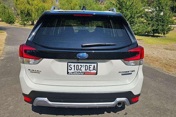 2024 Subaru Forester Hybrid S S5