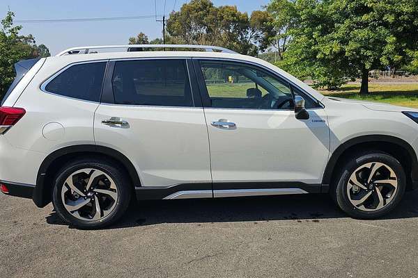 2024 Subaru Forester Hybrid S S5