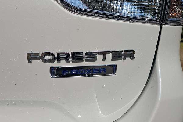 2024 Subaru Forester Hybrid S S5