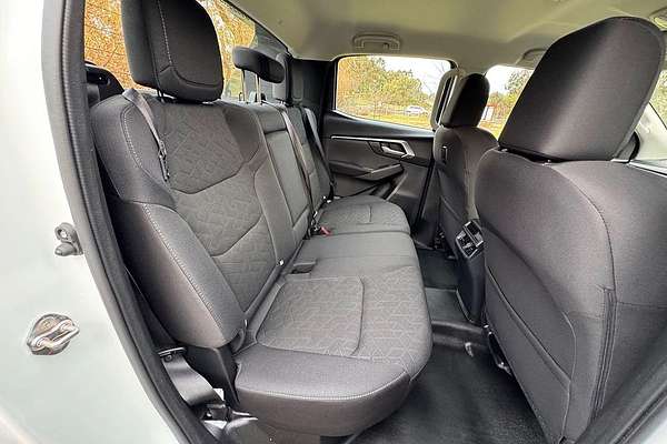 2024 Isuzu D-MAX LS-M 4X4