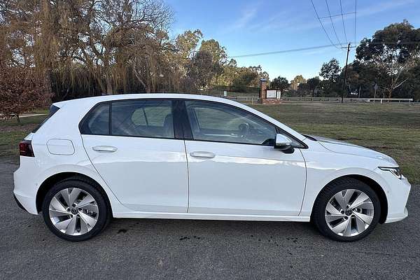 2025 Volkswagen Golf 110TSI Life 8.5