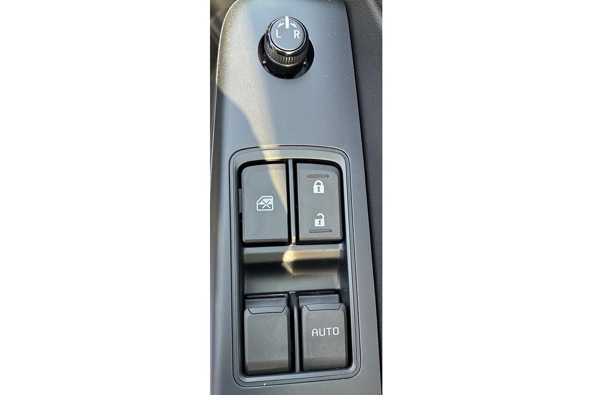 2025 Isuzu D-MAX SX High Ride Rear Wheel Drive