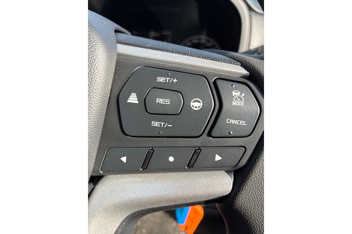 2025 Isuzu D-MAX SX High Ride Rear Wheel Drive