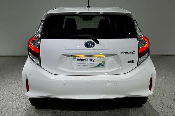 2018 Toyota Prius C  NHP10R
