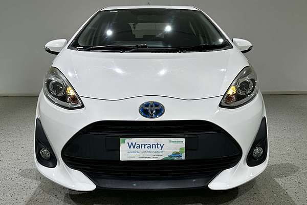2018 Toyota Prius C  NHP10R