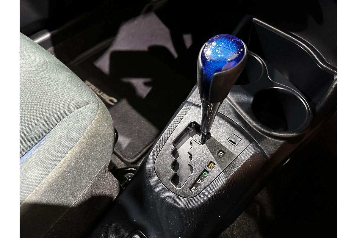2018 Toyota Prius C  NHP10R