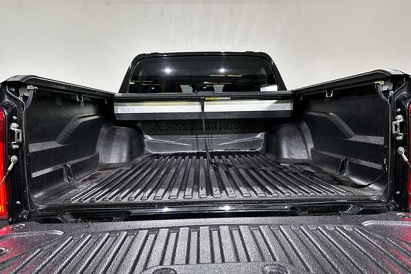 2020 Mitsubishi Triton GSR MR 4X4