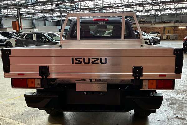 2025 Isuzu D-MAX SX High Ride Rear Wheel Drive