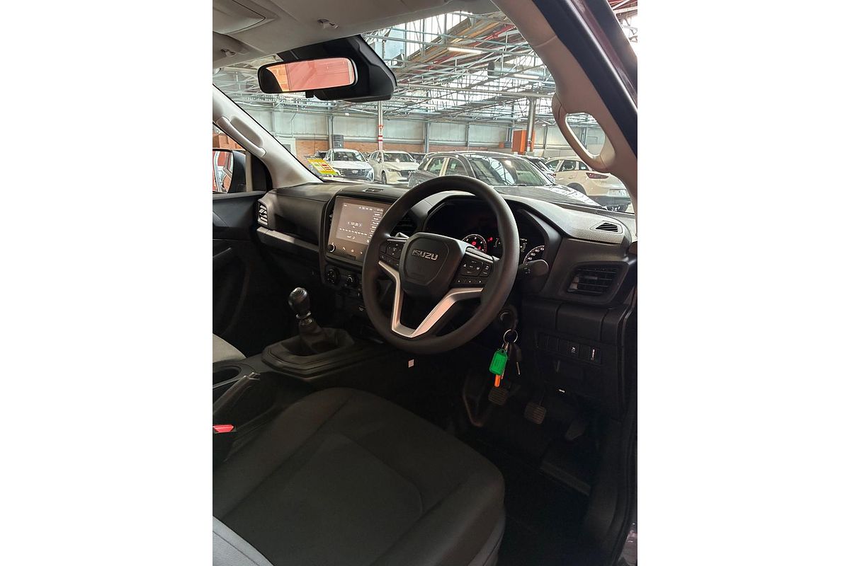2025 Isuzu D-MAX SX High Ride Rear Wheel Drive