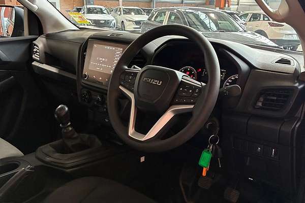 2025 Isuzu D-MAX SX High Ride Rear Wheel Drive