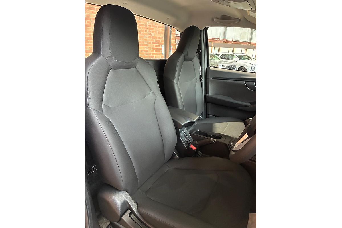 2025 Isuzu D-MAX SX High Ride Rear Wheel Drive