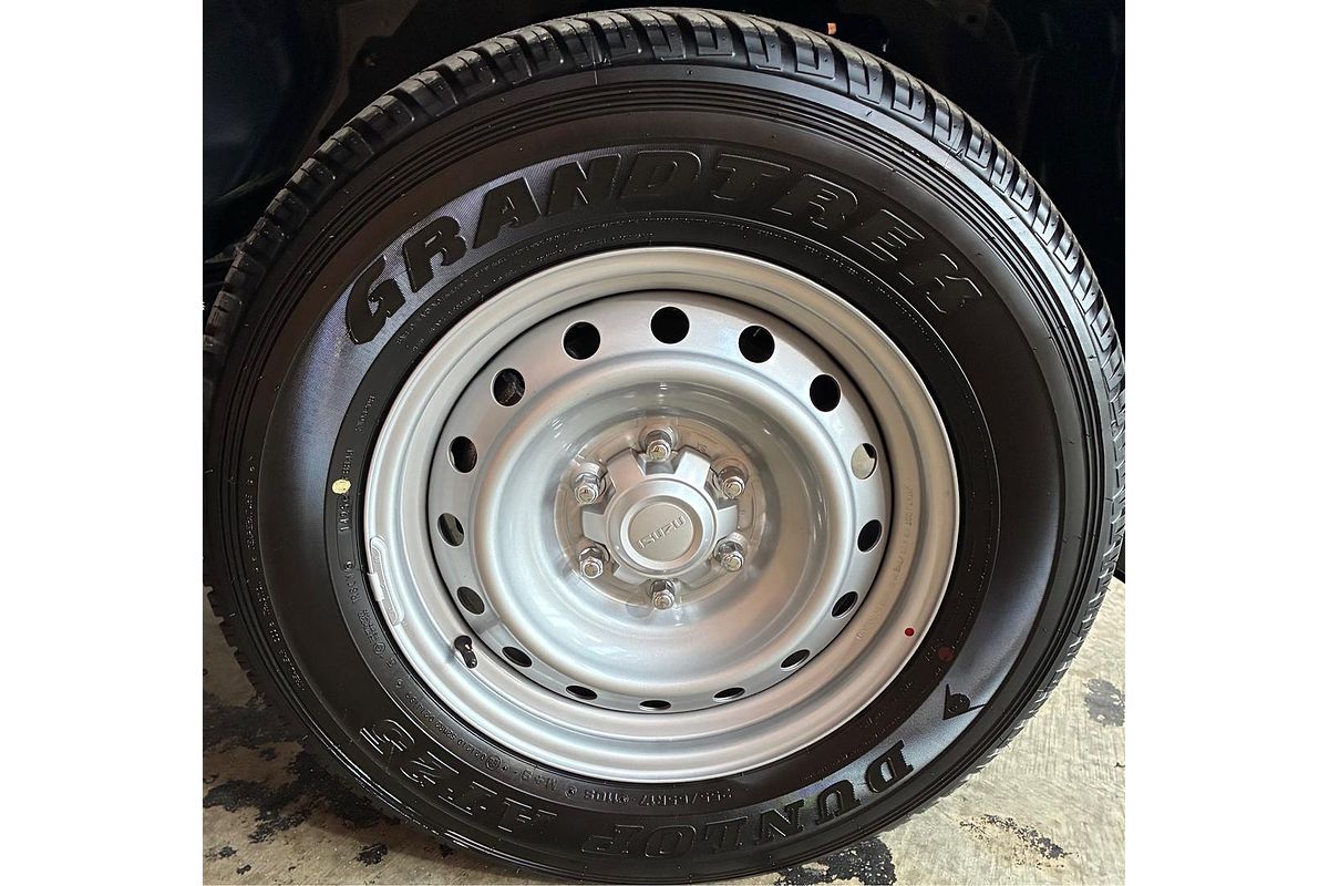 2025 Isuzu D-MAX SX High Ride Rear Wheel Drive