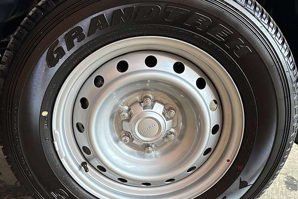 2025 Isuzu D-MAX SX High Ride Rear Wheel Drive