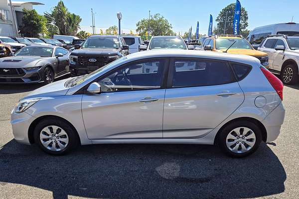 2016 Hyundai Accent Active RB4