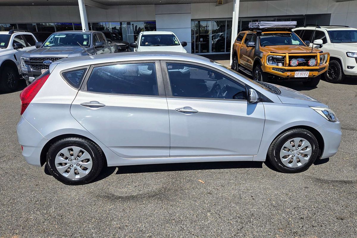 2016 Hyundai Accent Active RB4