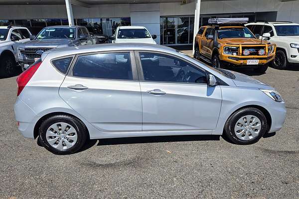 2016 Hyundai Accent Active RB4
