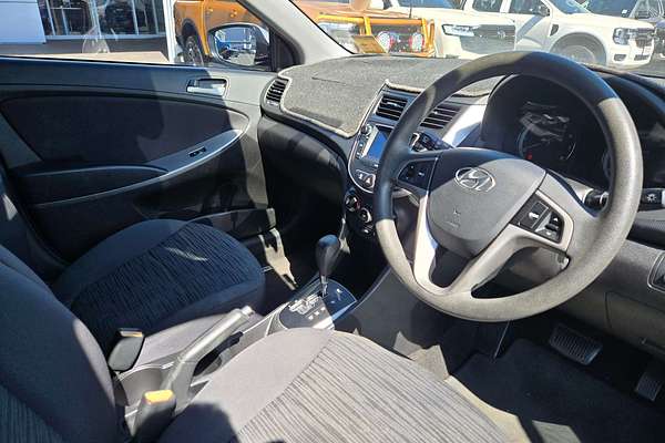 2016 Hyundai Accent Active RB4