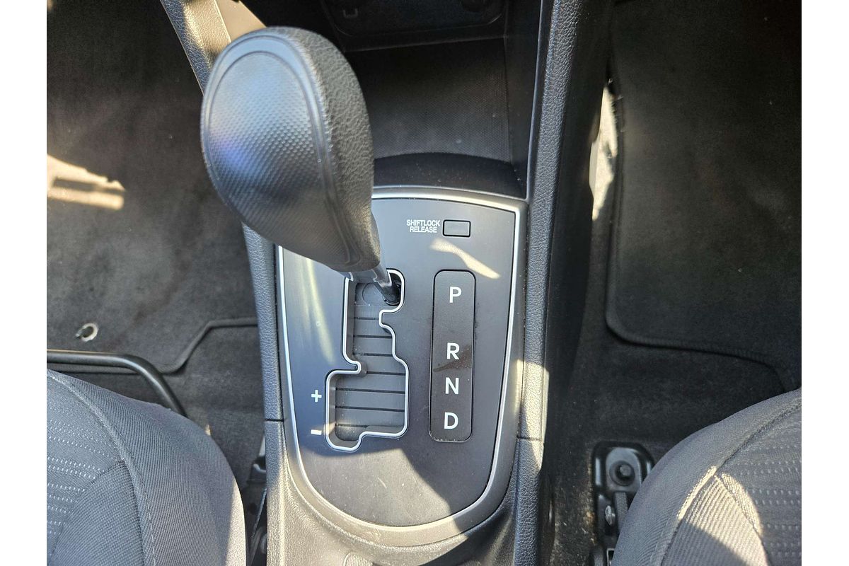 2016 Hyundai Accent Active RB4