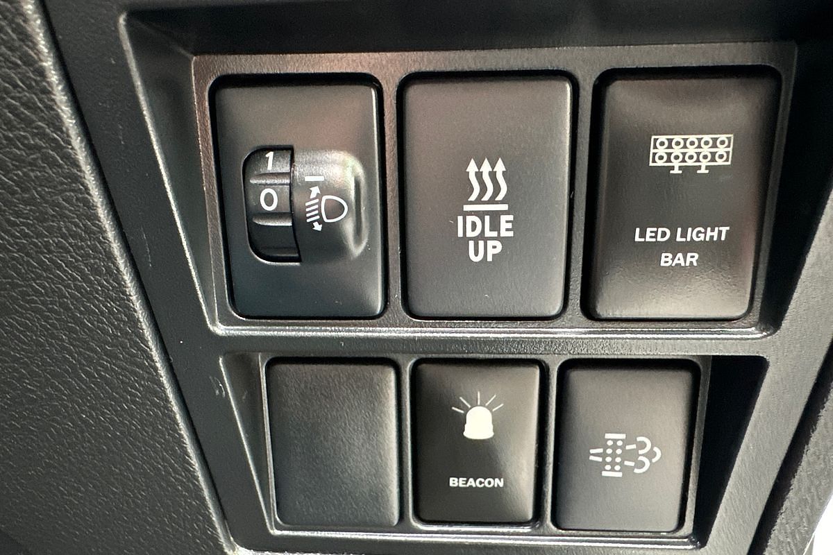 2021 Toyota Hilux SR GUN126R 4X4