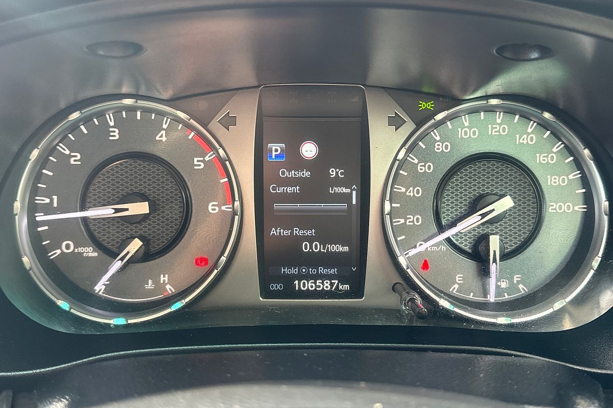 2021 Toyota Hilux SR GUN126R 4X4
