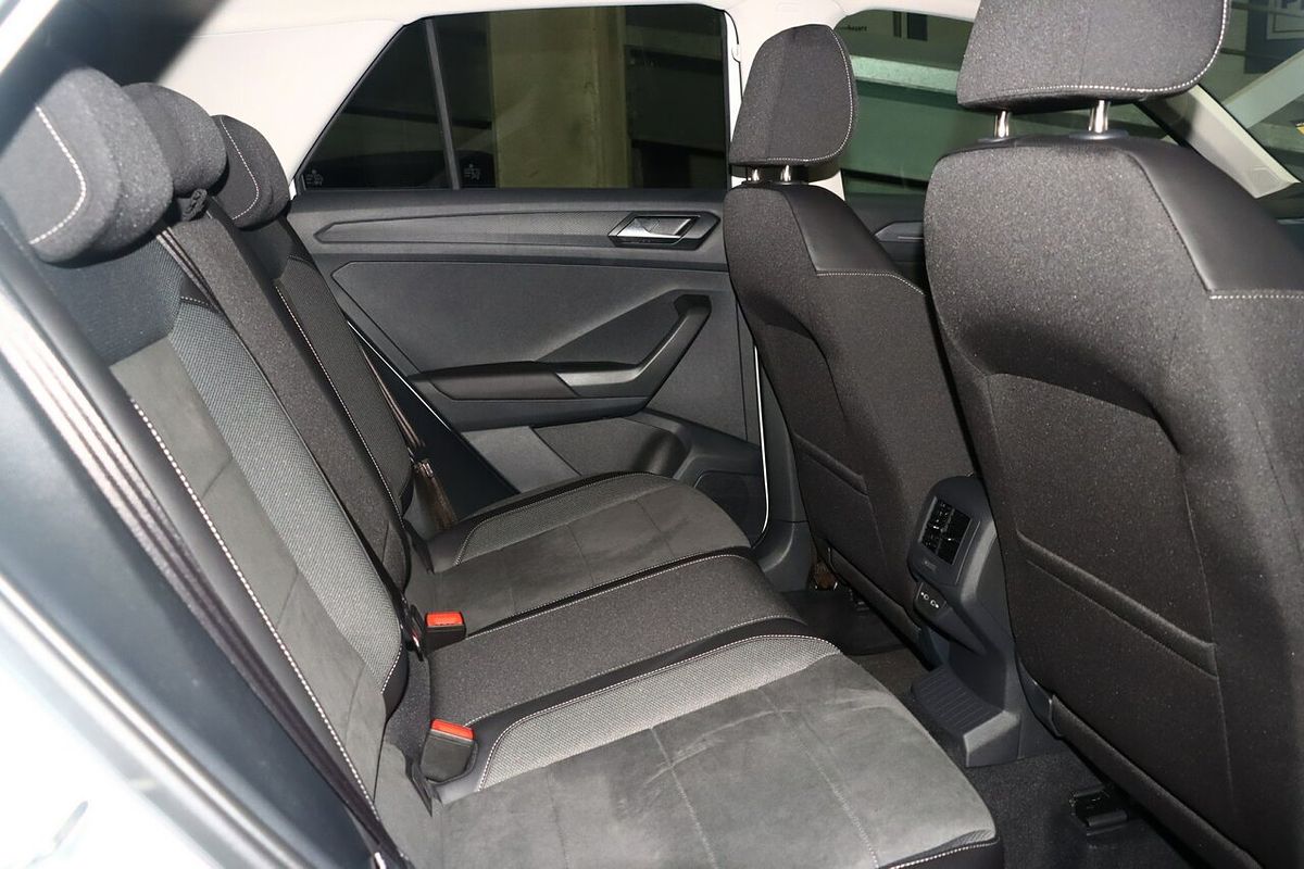 2025 Volkswagen T-Roc 110TSI Style D11