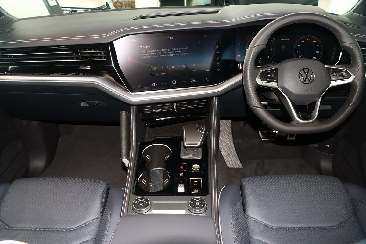 2025 Volkswagen Touareg 210TDI R-Line RC