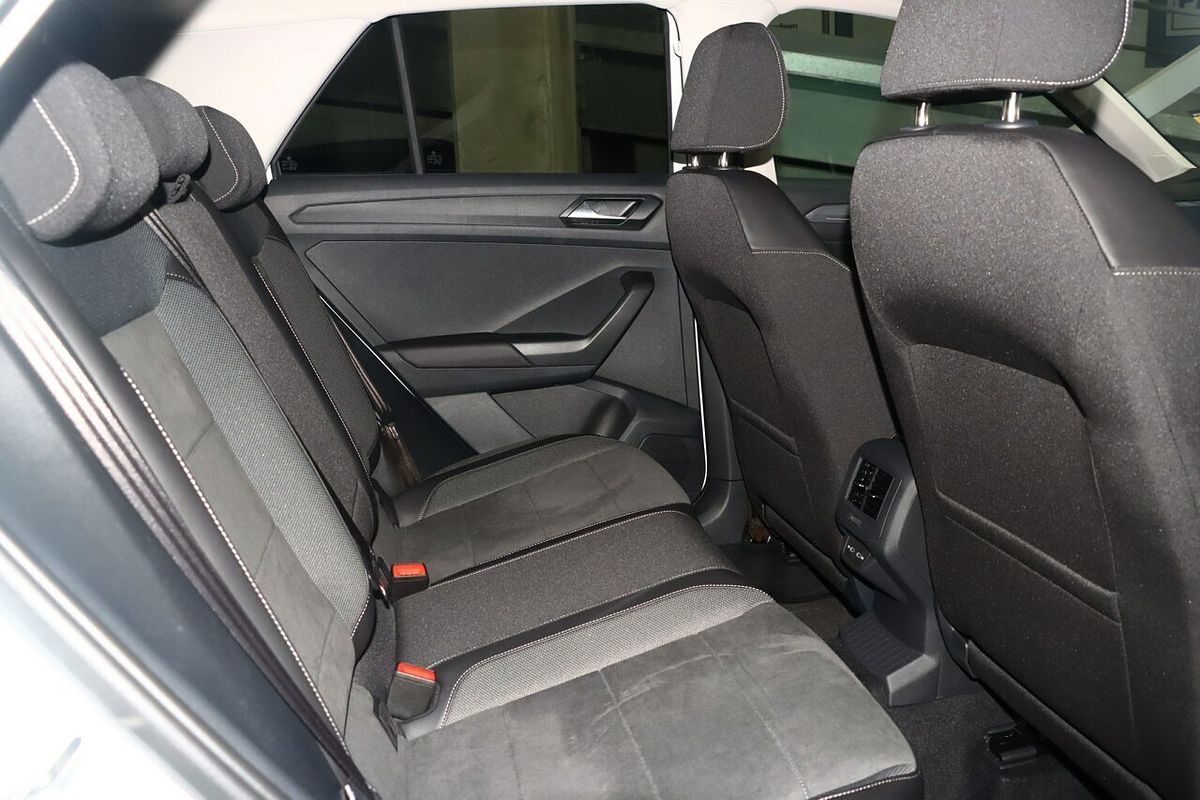 2025 Volkswagen T-Roc 110TSI Style D11
