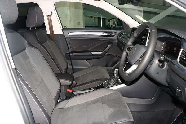 2025 Volkswagen T-Roc 110TSI Style D11