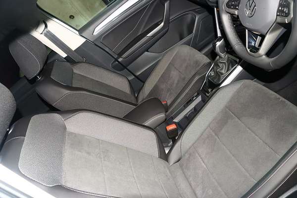 2025 Volkswagen T-Roc 110TSI Style D11
