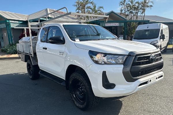 2020 Toyota Hilux SR GUN126R 4X4