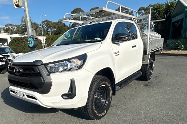 2020 Toyota Hilux SR GUN126R 4X4