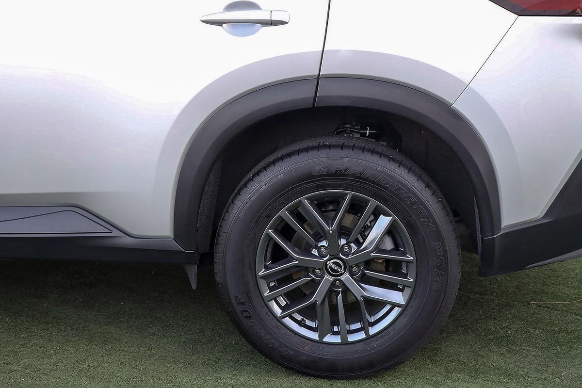 2024 Nissan X-TRAIL ST T33