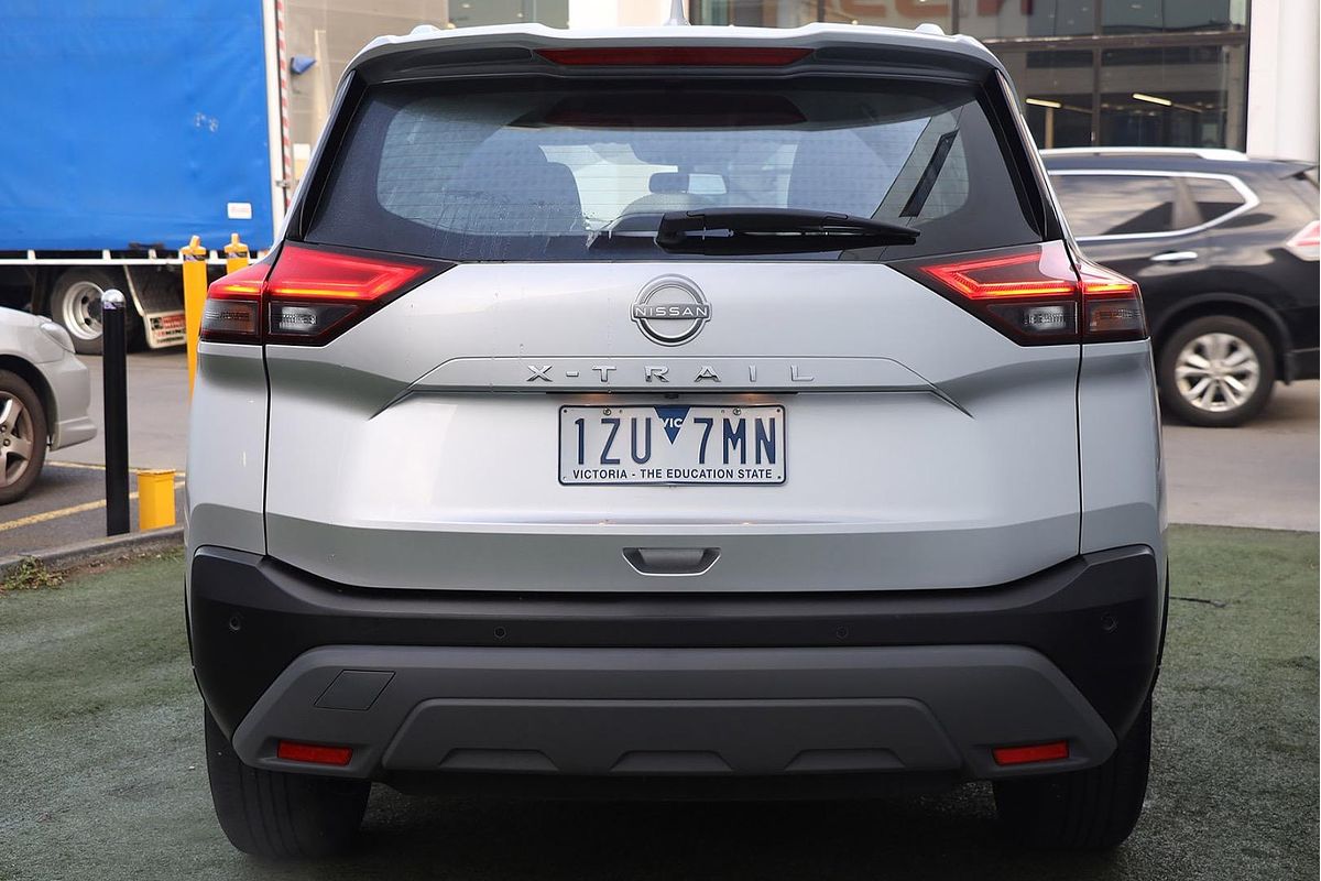 2024 Nissan X-TRAIL ST T33