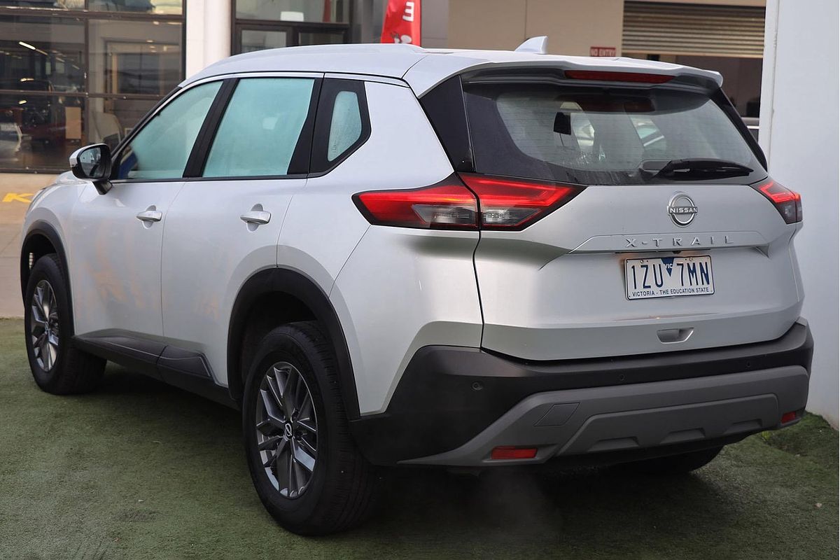 2024 Nissan X-TRAIL ST T33