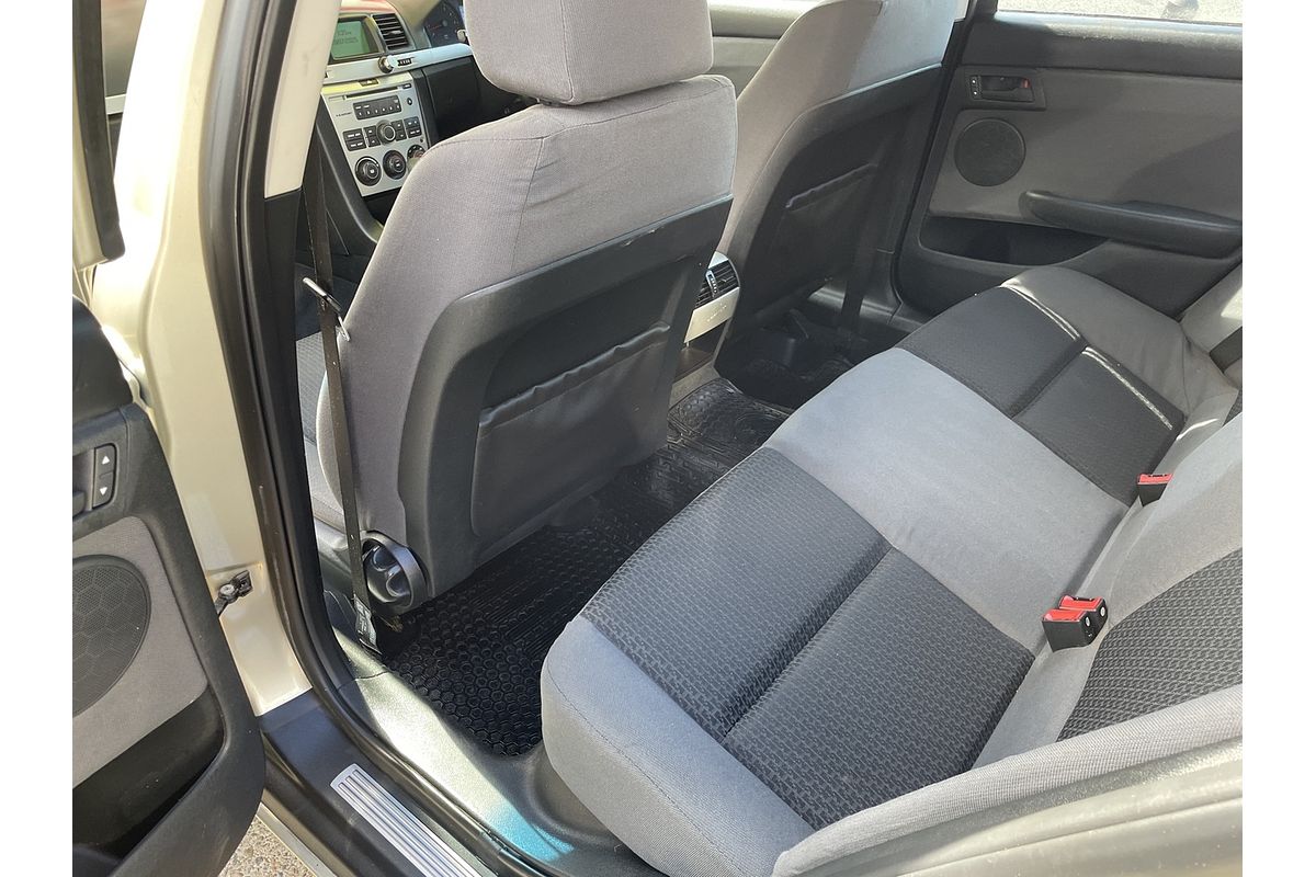 2007 Holden Commodore Lumina VE