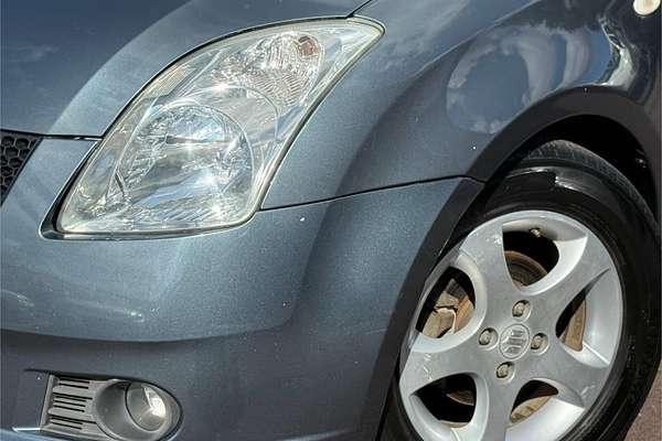 2006 Suzuki Swift RS415