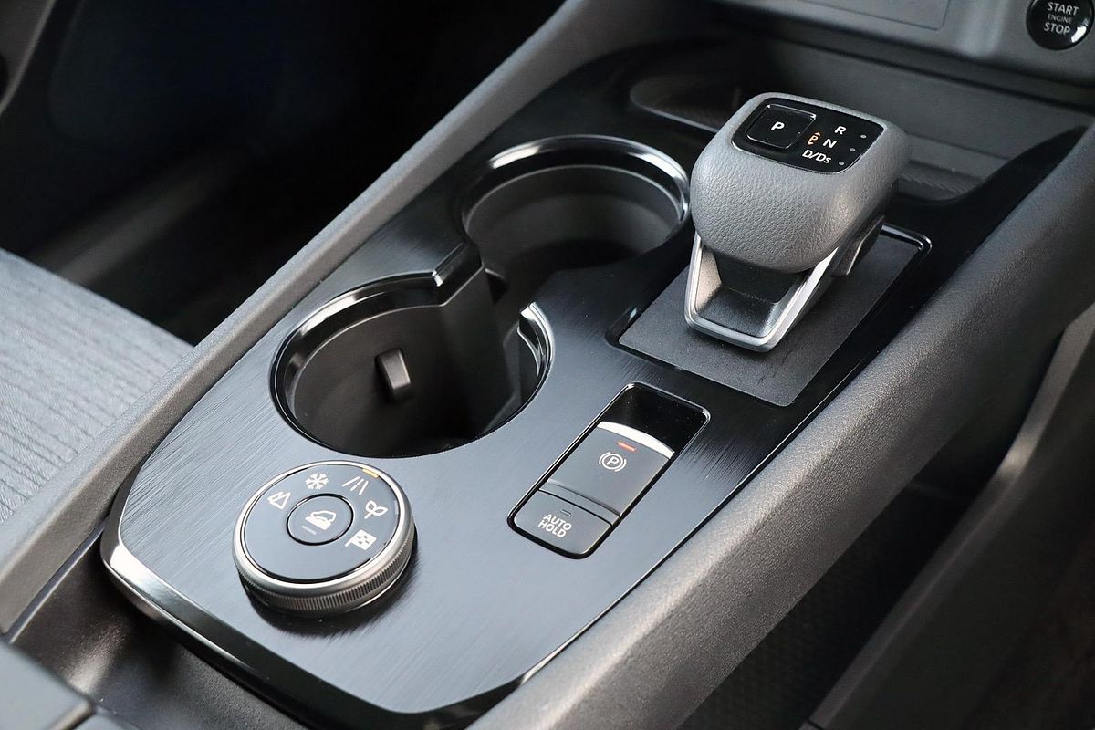 2024 Nissan X-TRAIL ST T33