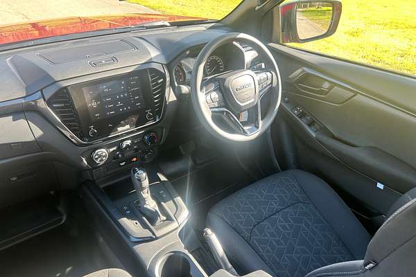 2025 Isuzu D-MAX X-RIDER 4X4