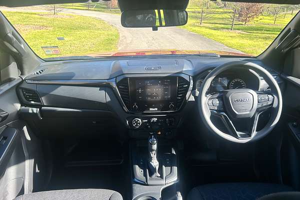 2025 Isuzu D-MAX X-RIDER 4X4