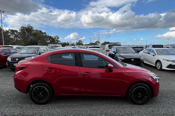 2017 Mazda 2 Maxx DL Series