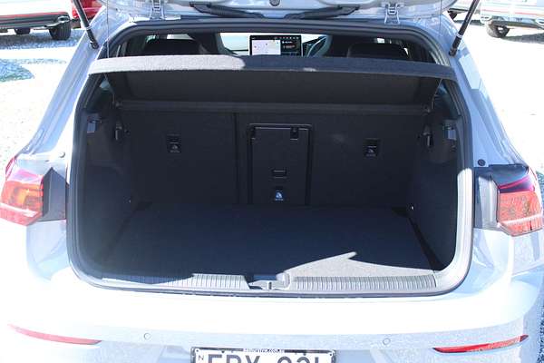 2024 Volkswagen Golf 110TSI R-Line 8.5