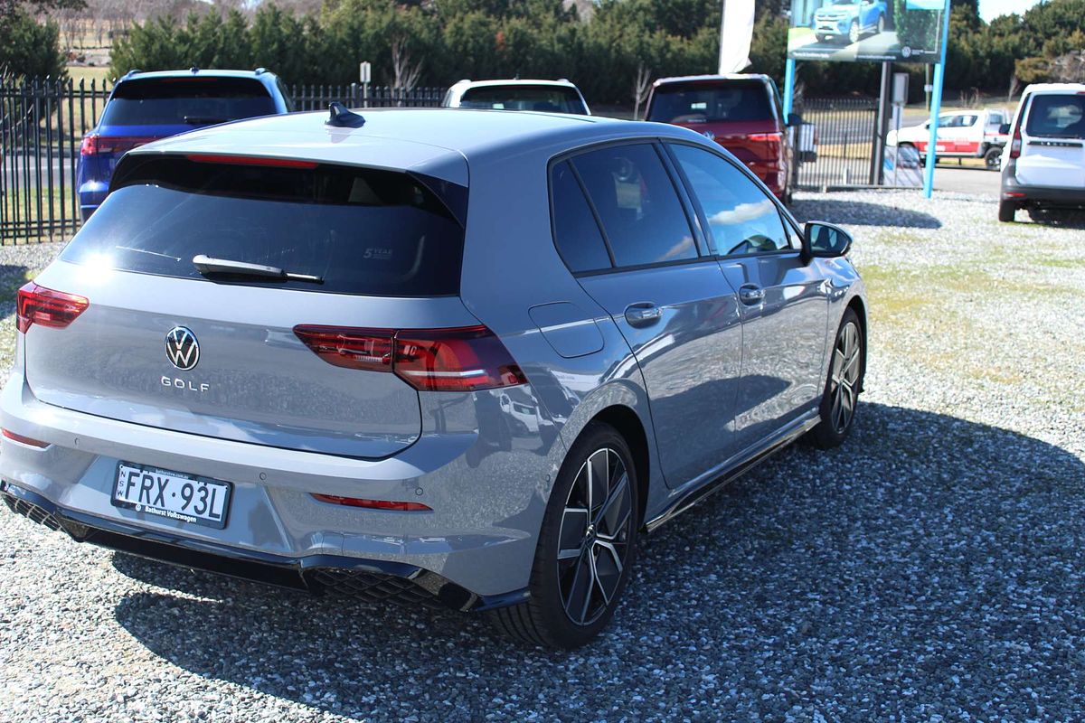 2024 Volkswagen Golf 110TSI R-Line 8.5