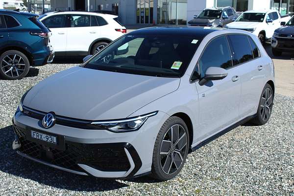 2024 Volkswagen Golf 110TSI R-Line 8.5