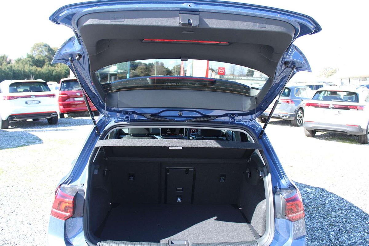 2025 Volkswagen Golf 110TSI Style 8.5