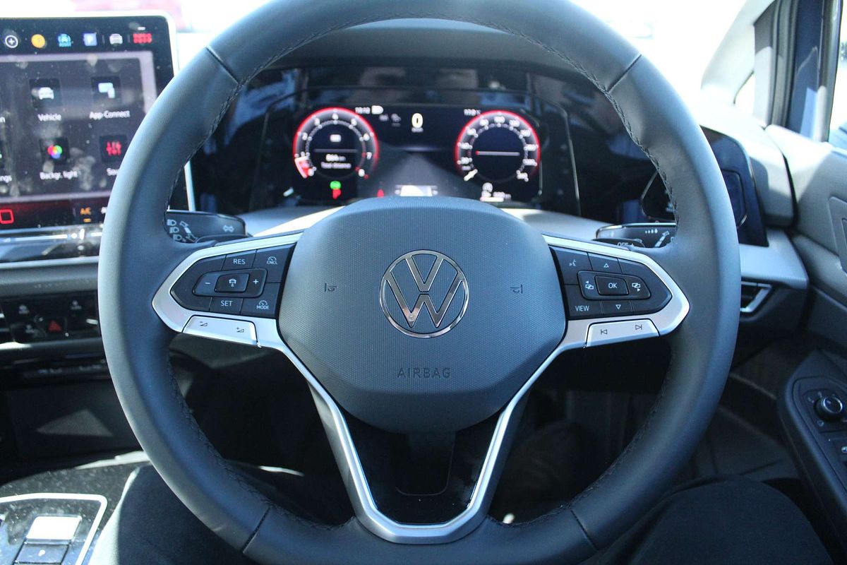 2025 Volkswagen Golf 110TSI Style 8.5