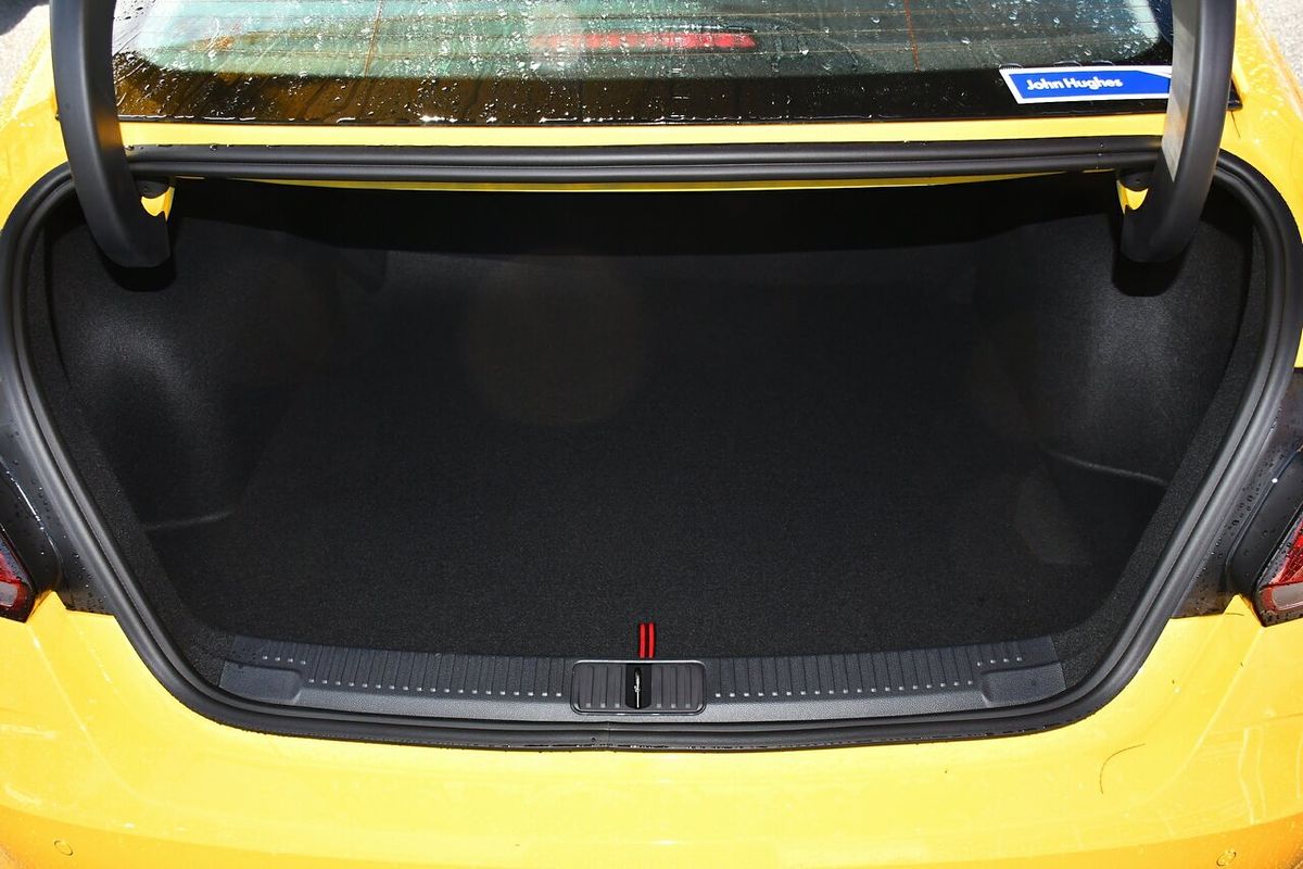 2024 MG MG5 Essence