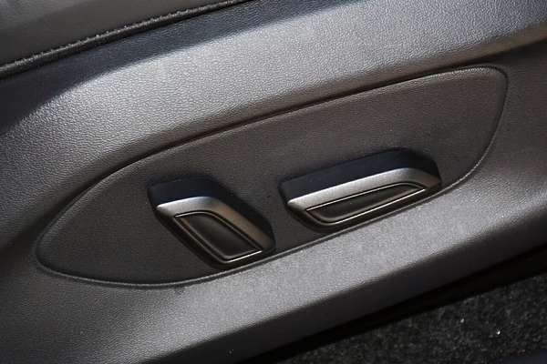 2024 MG MG5 Essence